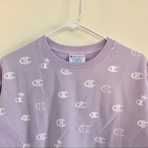 Champion Reverse Weave Logo Crewneck Sweater in Lavender XS - Picture 4 of 11